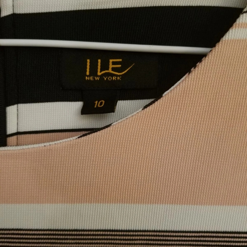 ILE DRESS - Picture 5 of 5